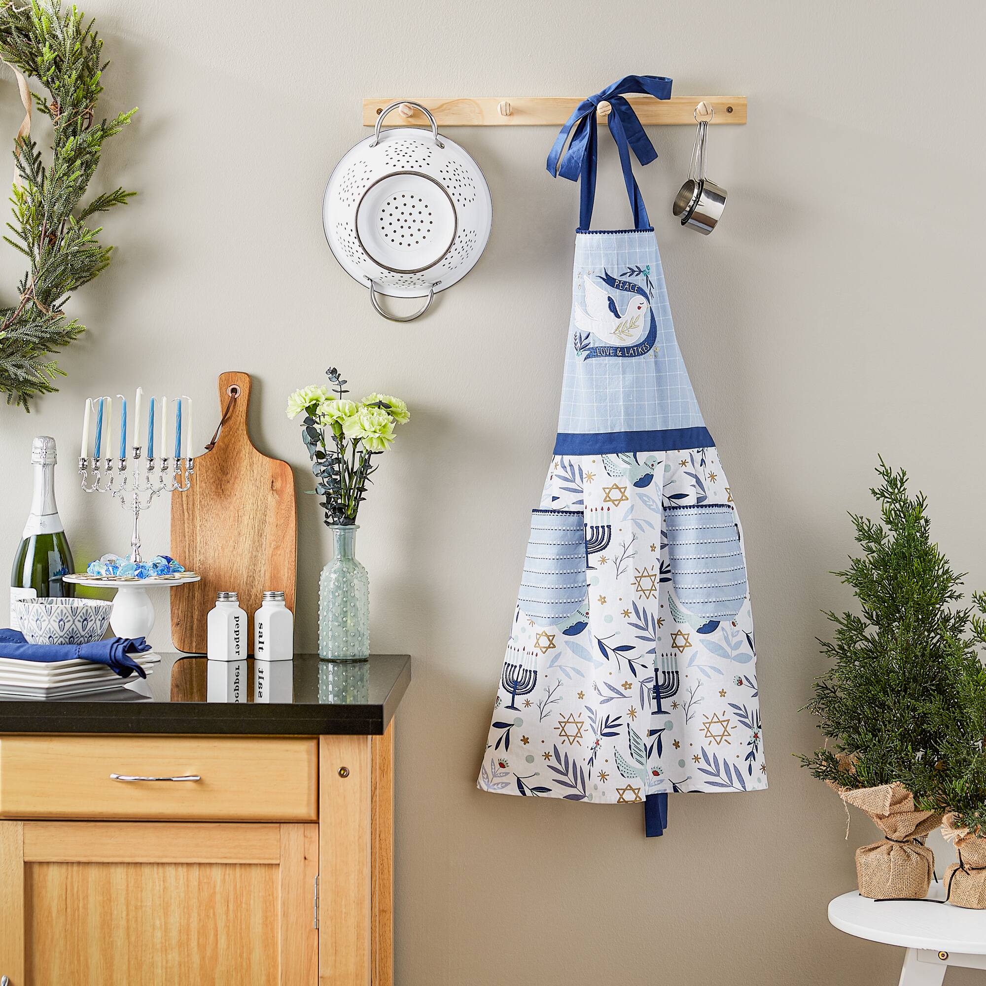 DII® Peace Love and Latkes Printed Apron